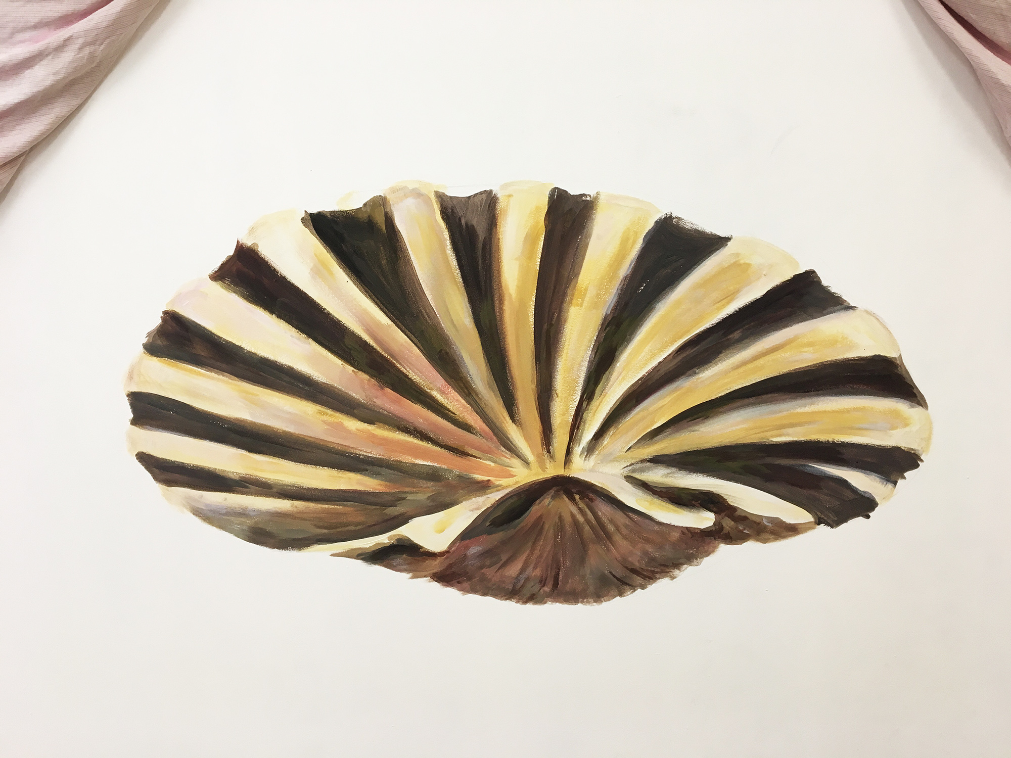 Gros plan sur le coquillage en peinture sur le mur (le même que sur la peinture de la naissance de Venus de Botticelli)